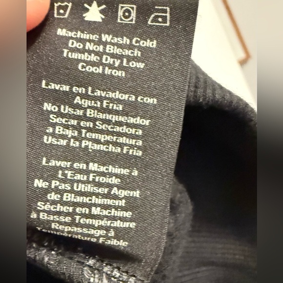 UGG Women's Black Hoodie - Picture 10 of 10